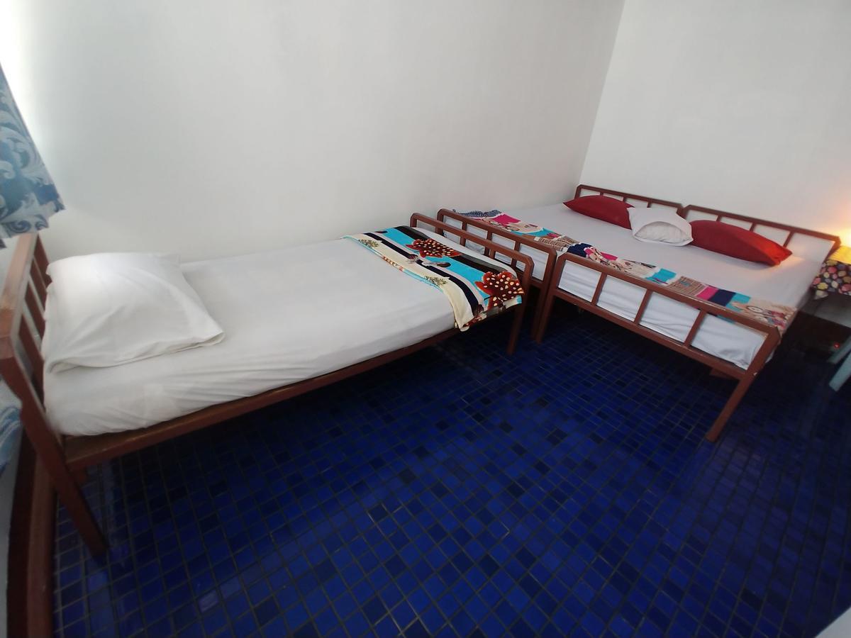 Prasuri Guest House Bangkok Buitenkant foto
